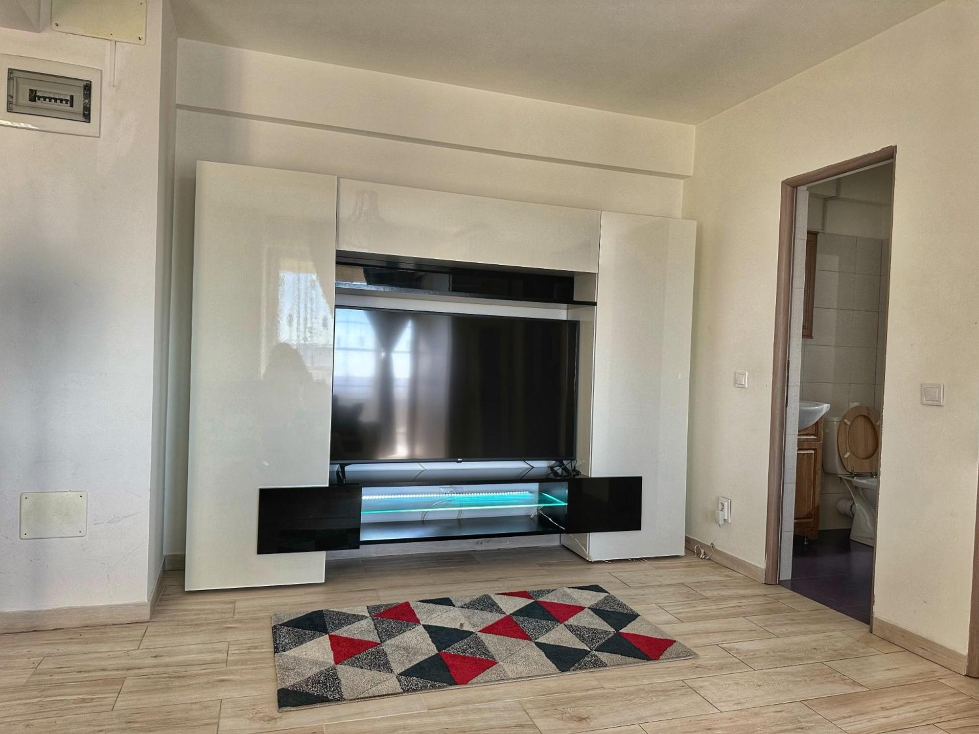 Fancy Apartament Promenada Balcon Panoramic, Parcare, Incalzire Pardoseala, Self Check In Craiova Eksteriør bilde